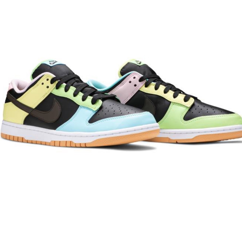 NIKE DUNKS FREE 99